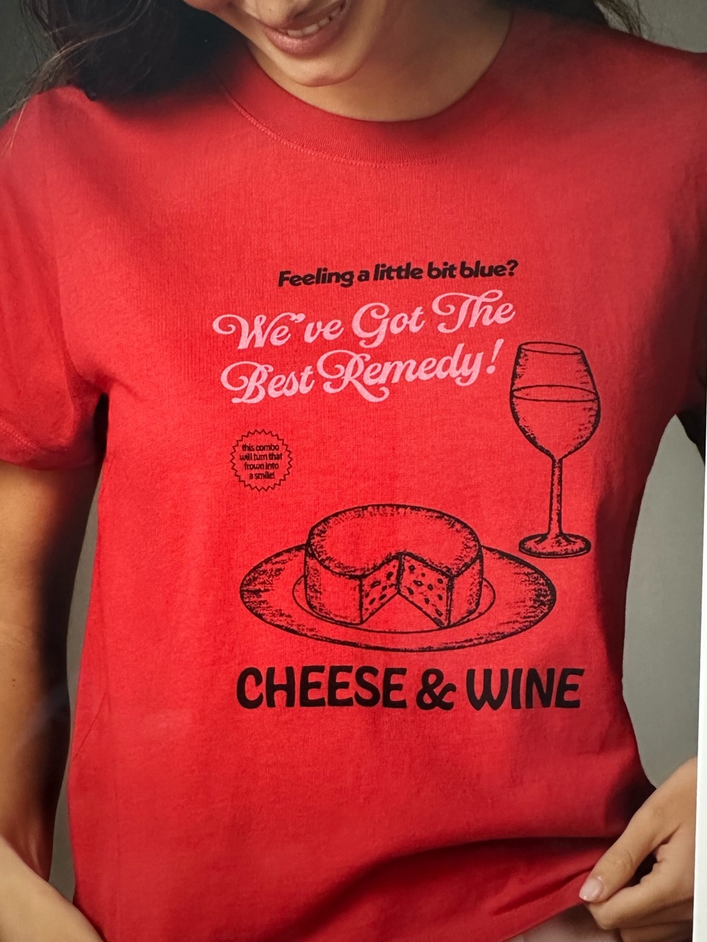New with Tag Anthropologie Red Cheese & Wine Graphic Short Sleeve Tee - Picture 2 of 8